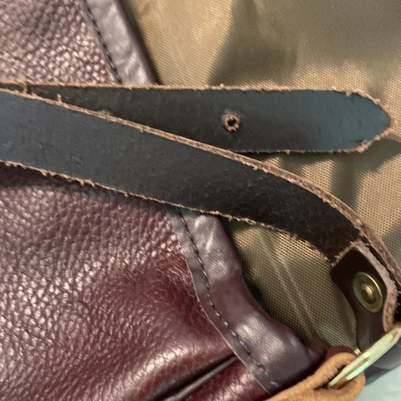 Over Under Shoulder Bag handcrafted in USA 100% Leather Bag - Picture 11 of 16